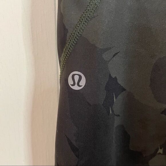 Lululemon Inspire Tight II Camo Leggings - Picture 5 of 7